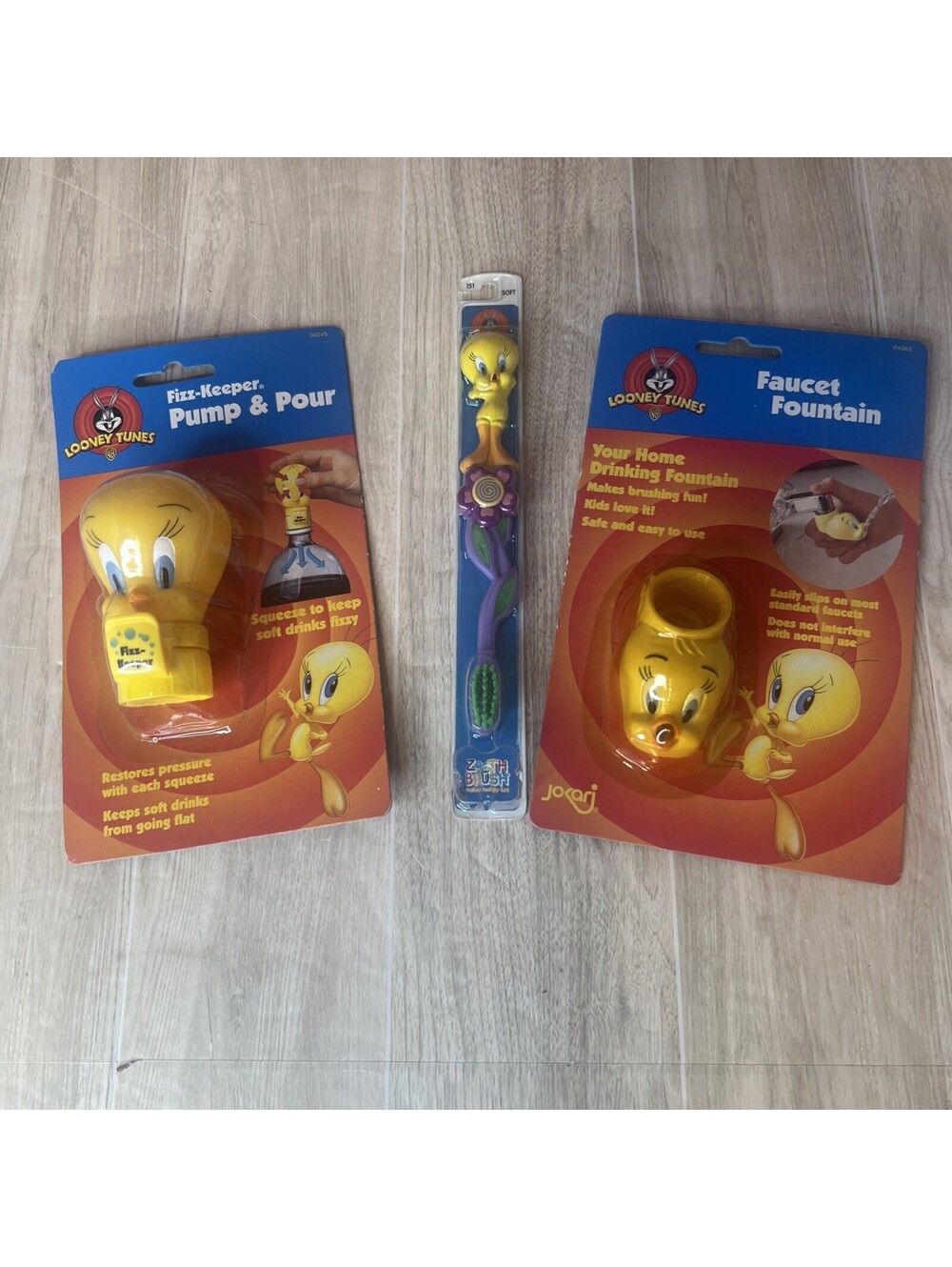 Vintage Tweety Bird Lot Of 3 Faucet Fountain - Pump & Pour - Toothbrush - New